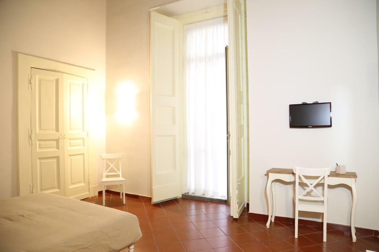 Domus Donnaregina Apartments Napoli Exterior foto