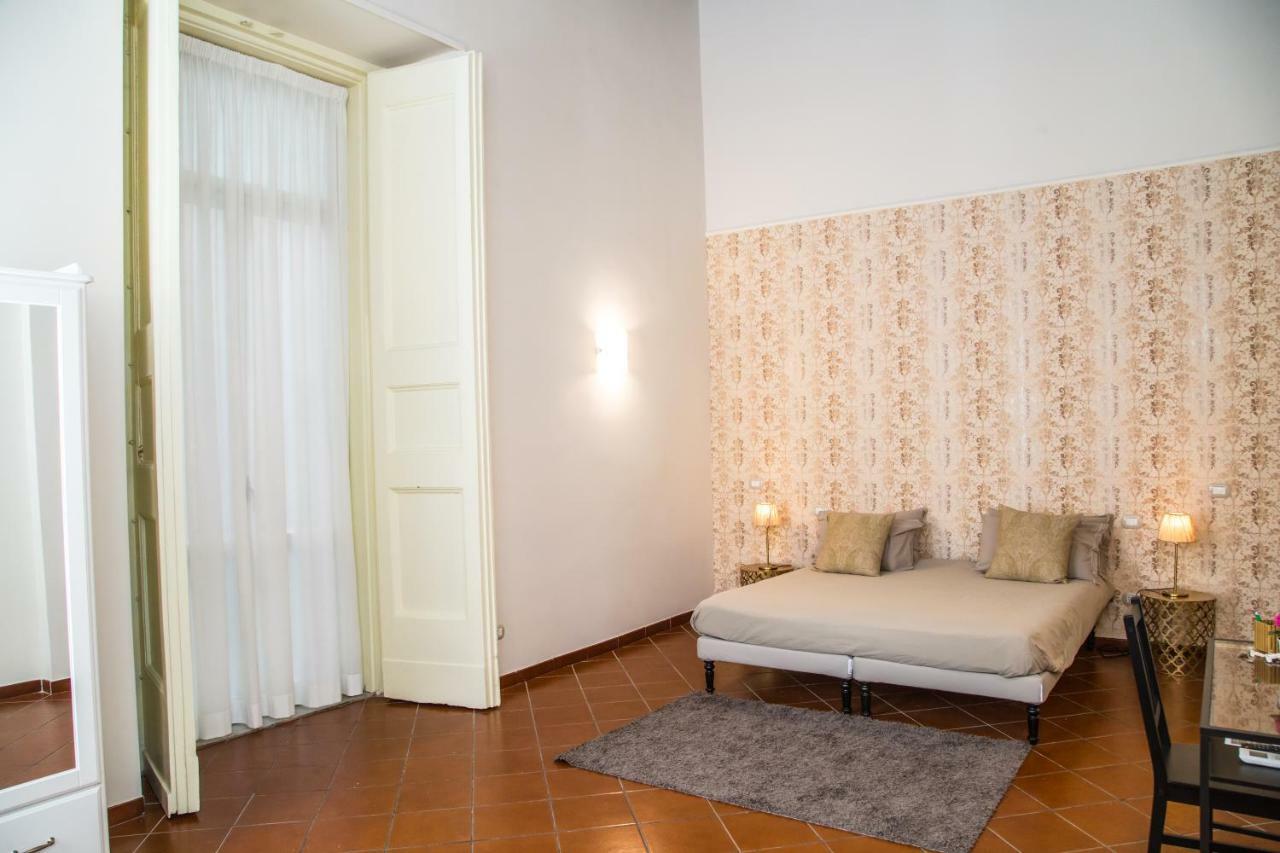 Domus Donnaregina Apartments Napoli Exterior foto